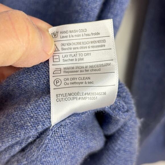 Vince Blue V-Neck 100% Cashmere Sweater Large minimalist quiet luxury - Picture 9 of 9